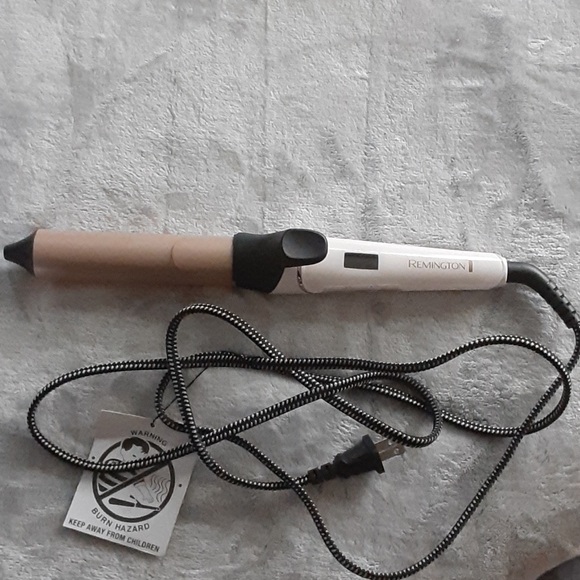 Remington Other - Remington Curling Iron